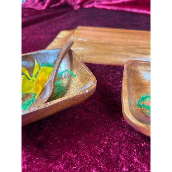 Vintage Kitchen Bar Decor - Tiki Teakwood Snack Tray with Sauce Bowls and Spoons - Picture 4 of 6